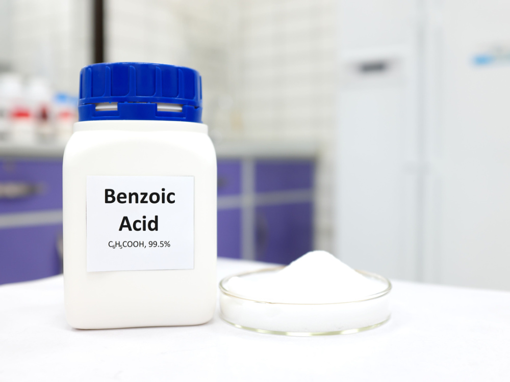 Acide benzoïque : tout savoir sur cet additif alimentaire