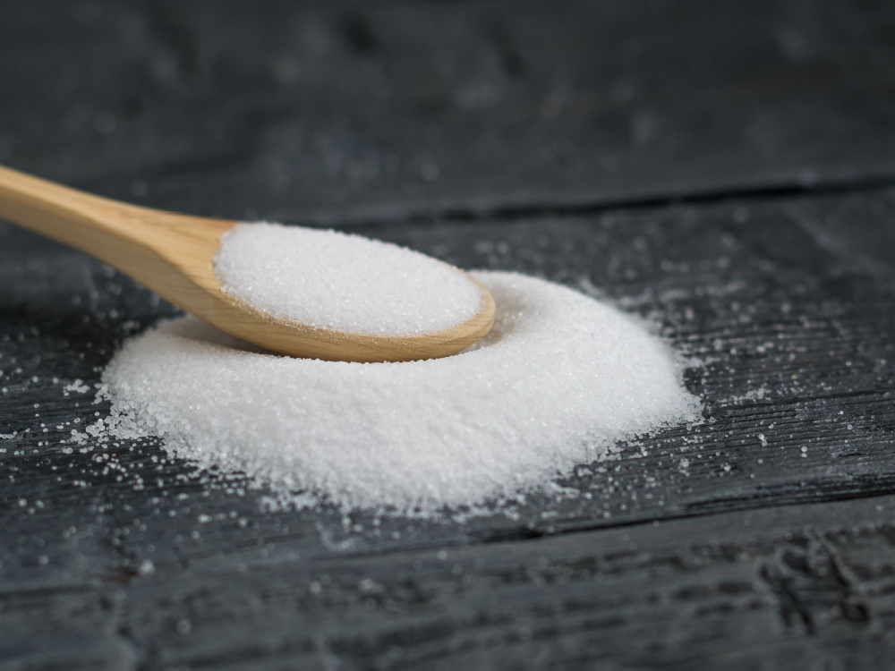 E535 ou Ferrocyanure de sodium : définition, caractéristiques et utilisations